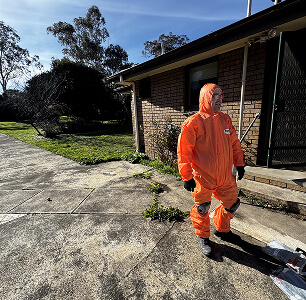 Ecohaz technician carrying out mould remediation